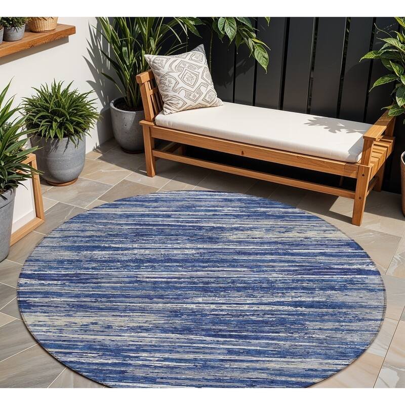 HomeRoots Striped Transitional Rectangle Outdoor Rug - 8' Round