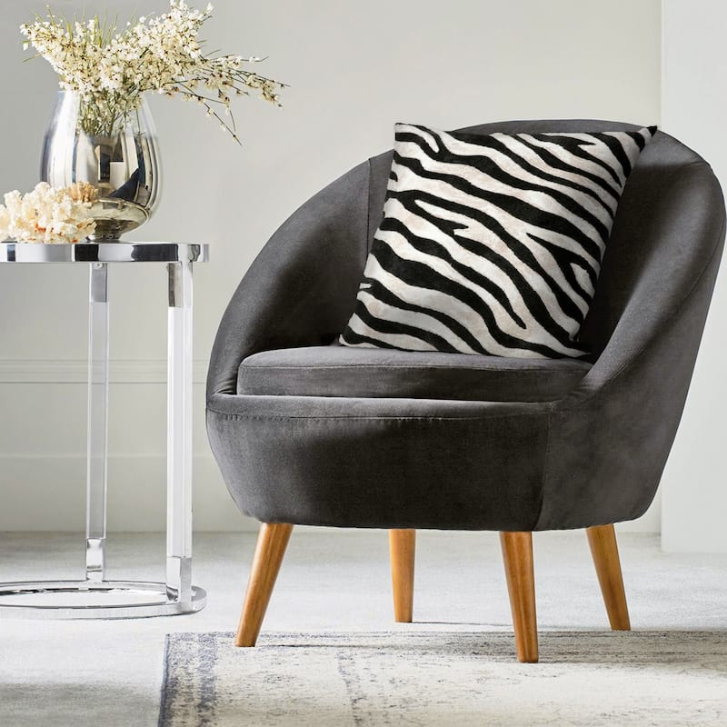 Liora Manne Visions I Zebra Indoor/Outdoor Pillow Black 20" Square