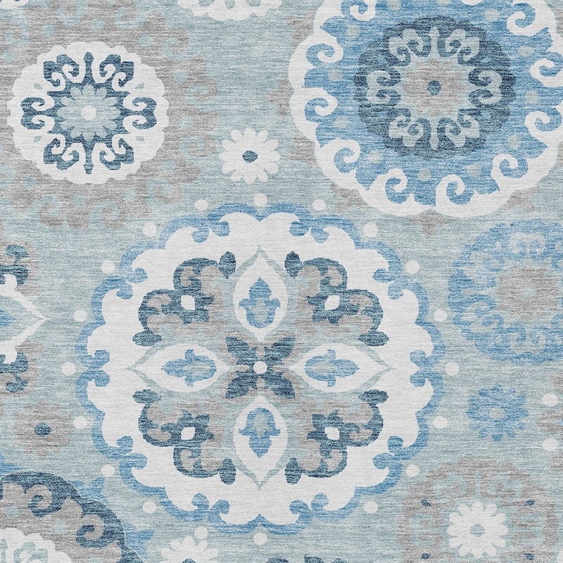 HomeRoots Floral Medallion Transitional Rectangle Outdoor Rug