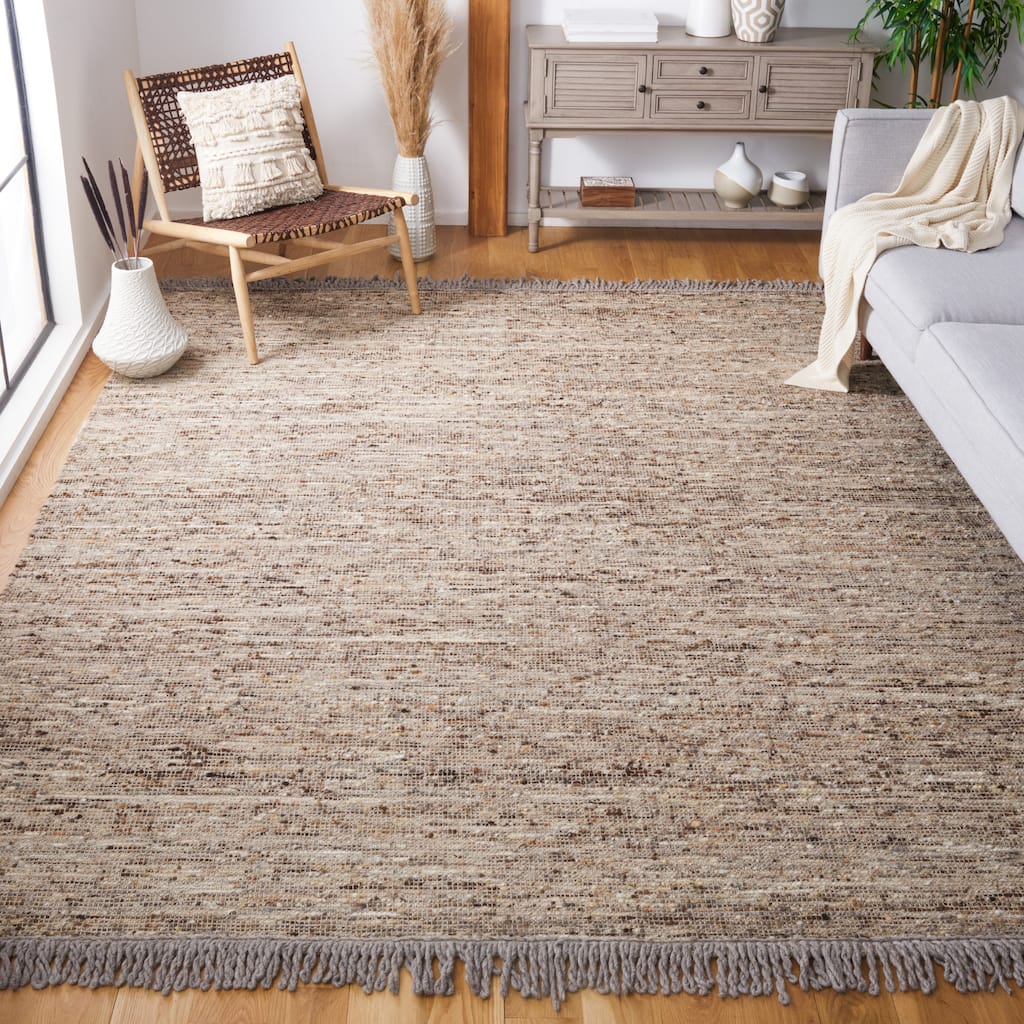 SAFAVIEH, Handmade Natura Suoma Wool Rug