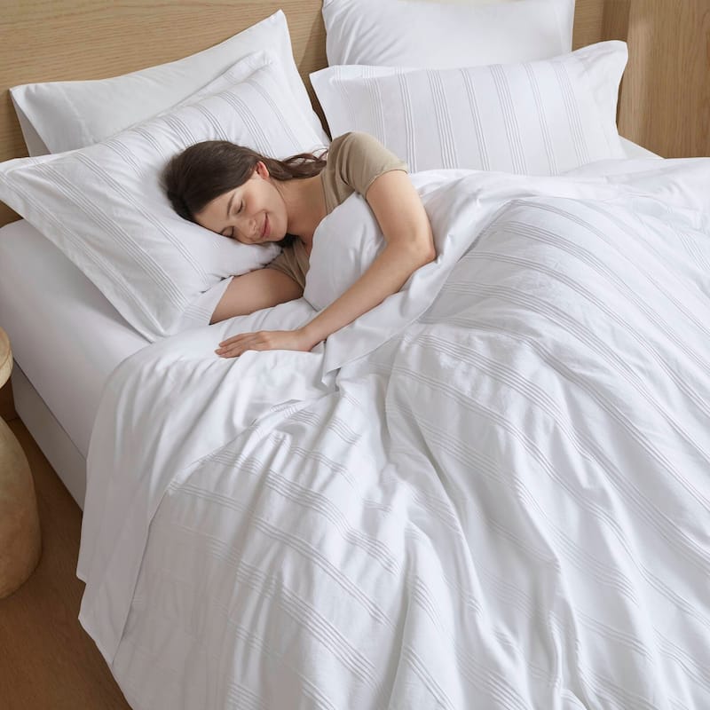 Chelsea Square Logan Woven Striped Duvet Set
