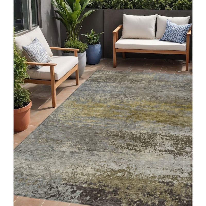 HomeRoots Abstract Transitional Rectangle Outdoor Rug - 5' X 8'