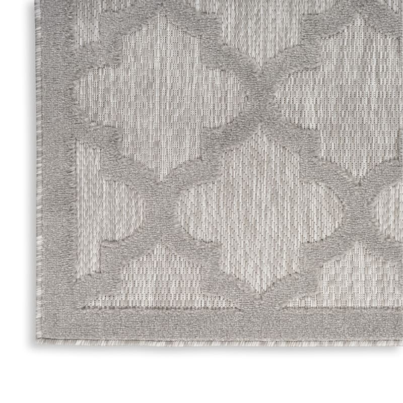 HomeRoots Contemporary Rectangle Outdoor Rug - 9' X 12'