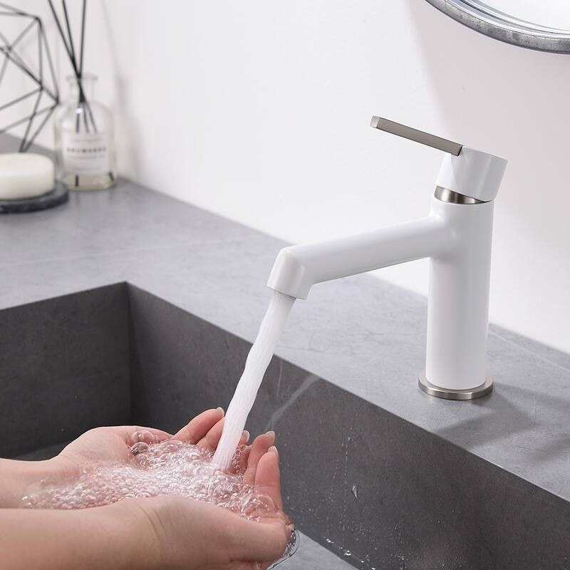 Bathroom Deck Mount Single Handle Sink Faucet