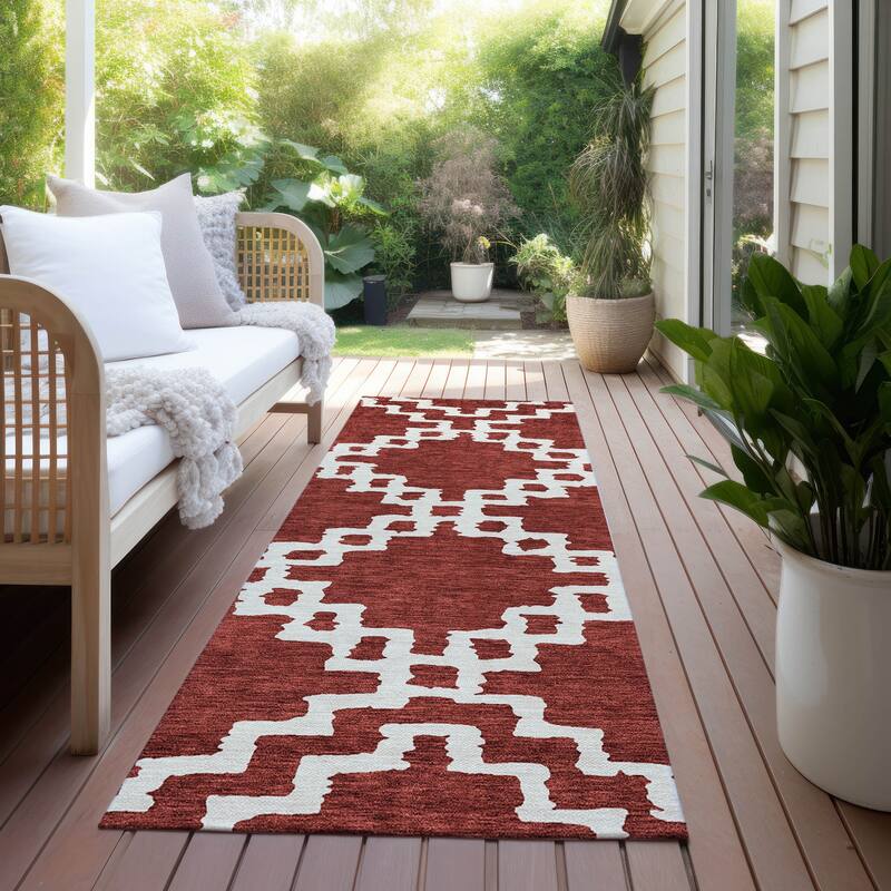 Machine Washable Indoor/ Outdoor Chantille Geo Trellis Rug - Brick - 2'3" x 7'6"