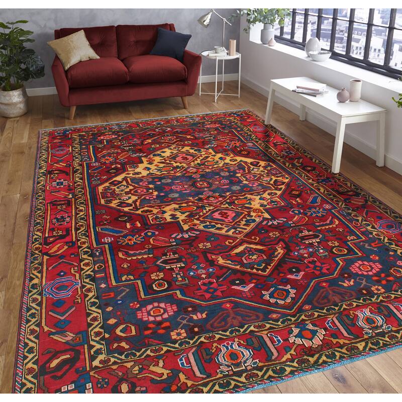 Fine Vintage Bakhtiari Guldana Burgundy/Gold Rug - 6'6" x 9'8"