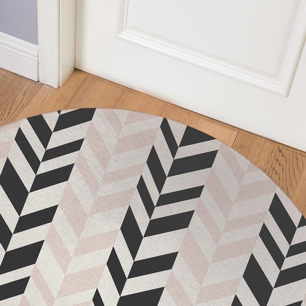 https://ak1.ostkcdn.com/images/products/is/images/direct/a98e0432eac2e7a57122ec9dd6ce02065b07c7d6/CHEVRON-BLACK-CREAM-AND-BLUSH-Indoor-Door-Mat-By-Kavka-Designs.jpg?impolicy=medium