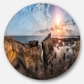 Designart 'beach With Ancient Ruins Panorama' Landscape Circle Wall Art 