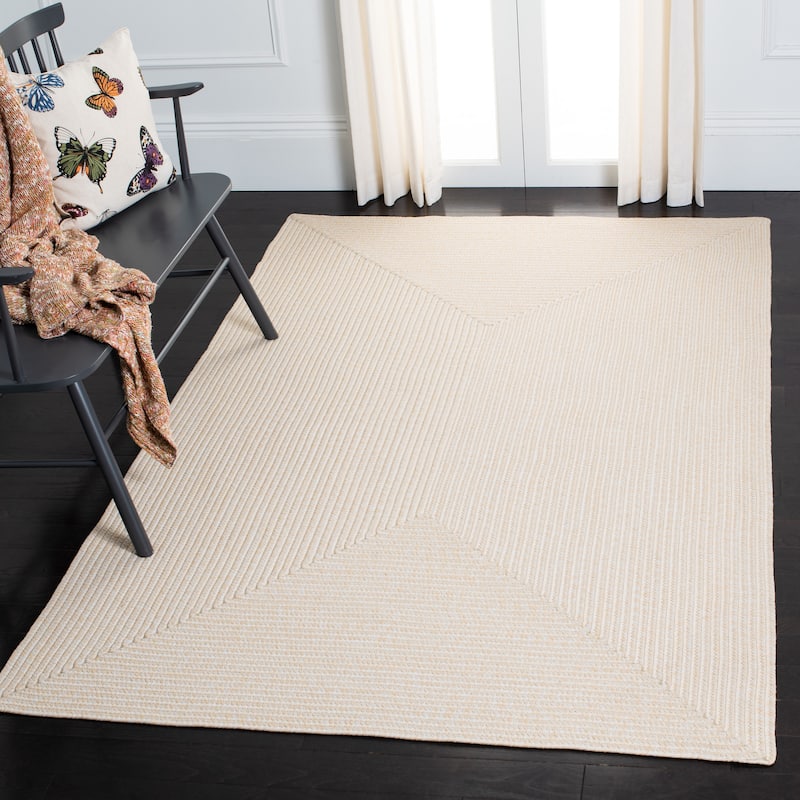 SAFAVIEH Handmade Braided Country Casual Lavada Rug - 8' x 10' - Ivory/Beige - Rectangle