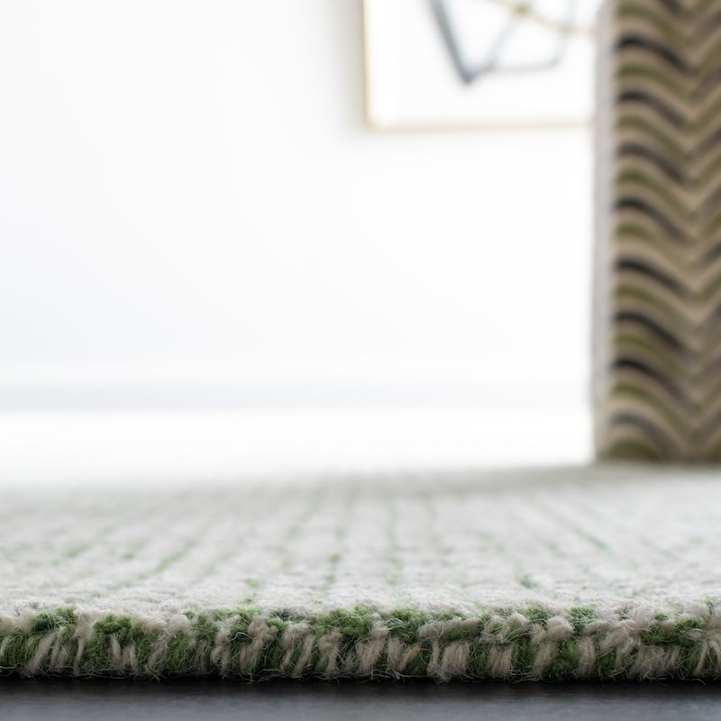 SAFAVIEH Handmade Abstract Marikka Modern Viscose Rug