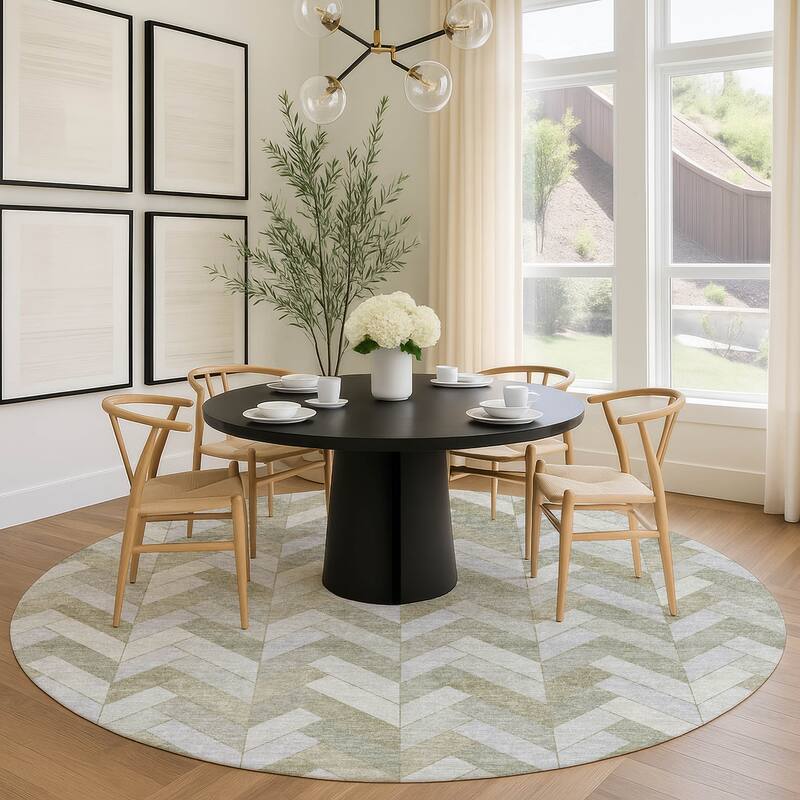 Machine Washable Indoor/ Outdoor Modern Chevron Chantille Rug