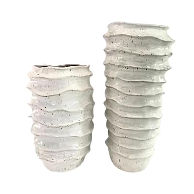 White Creamy Ceramic Grooved Vases Modern Decorative Set of Two Pieces