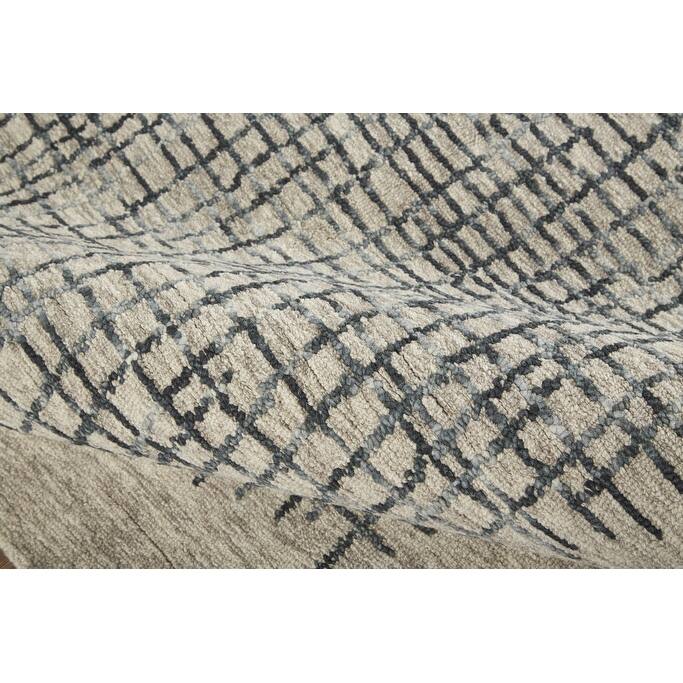 Wiyix Stain Resistant Area Rug By HomeRoots - 5' x 8'