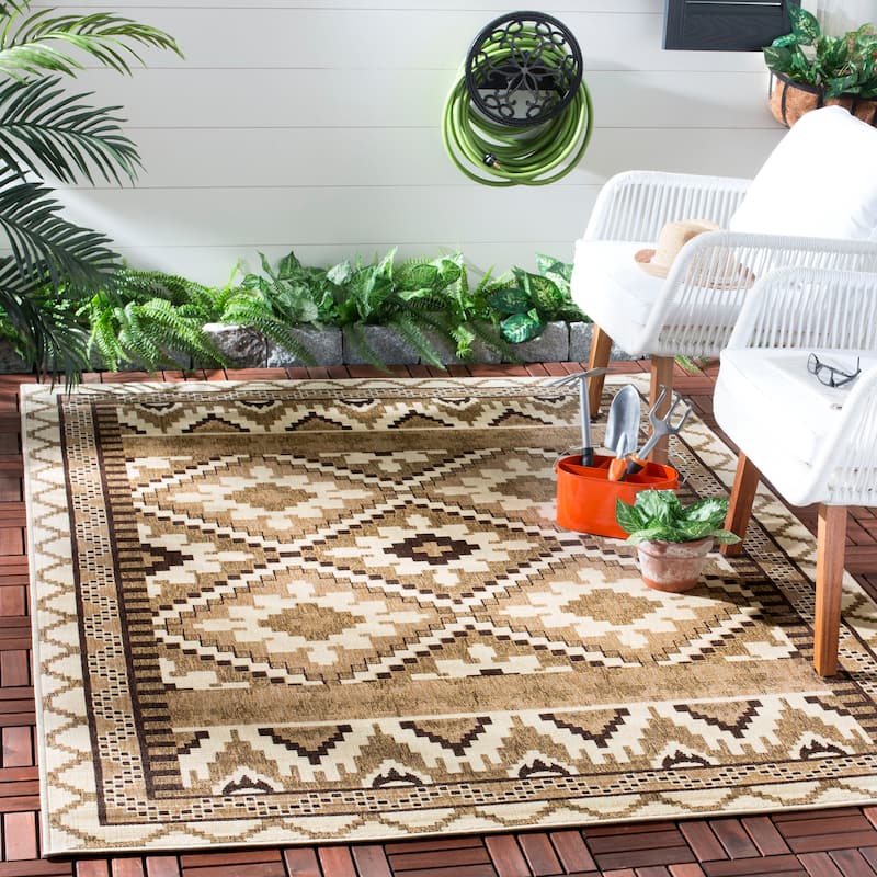 SAFAVIEH Veranda Vitaline Indoor/ Outdoor Waterproof Patio Backyard Rug - 4' x 5'7" - Creme/Brown