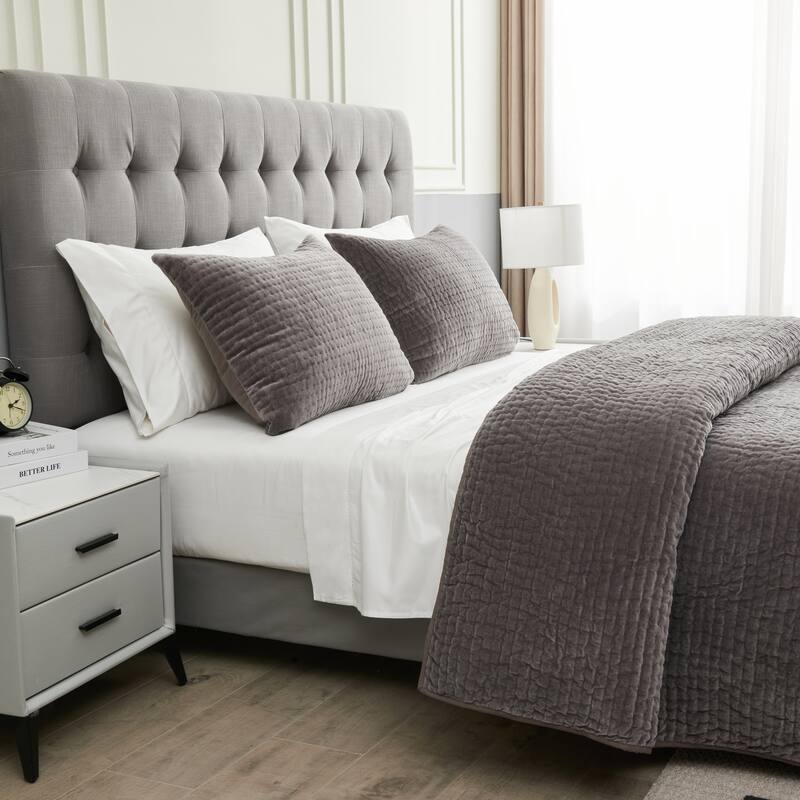 Tamara Cotton Velvet Quilt Set