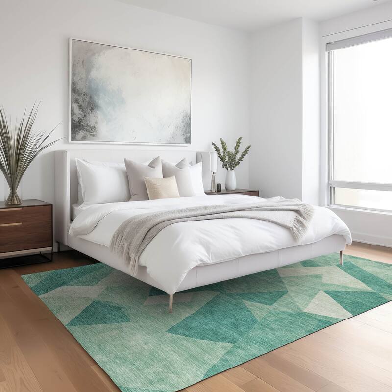 Machine Washable Indoor/ Outdoor Modern Queby Chantille Rug