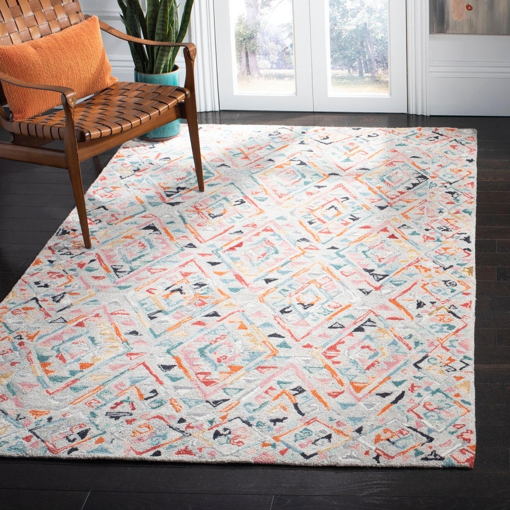 SAFAVIEH Handmade Micro-Loop Tessy Wool Rug