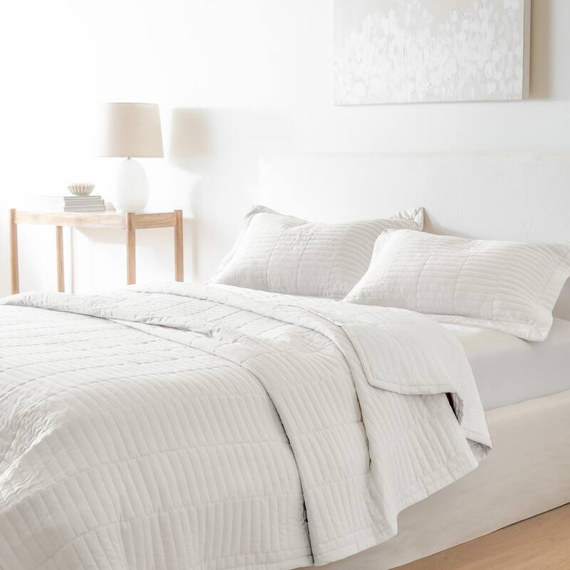 Jennifer Adams Codora 3pc. Wrinkle-Resistant Reversible Coverlet Set - White/White - Queen - 3 Piece