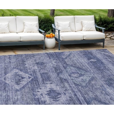 HomeRoots Southwestern Transitional Rectangle Outdoor Rug