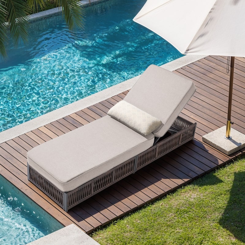 Pocassy Outdoor Lounge Chairs, Pool Lounge Chairs with 5 Adjustable Backrest - 1-Piece Brown Wicker Beige Cushion