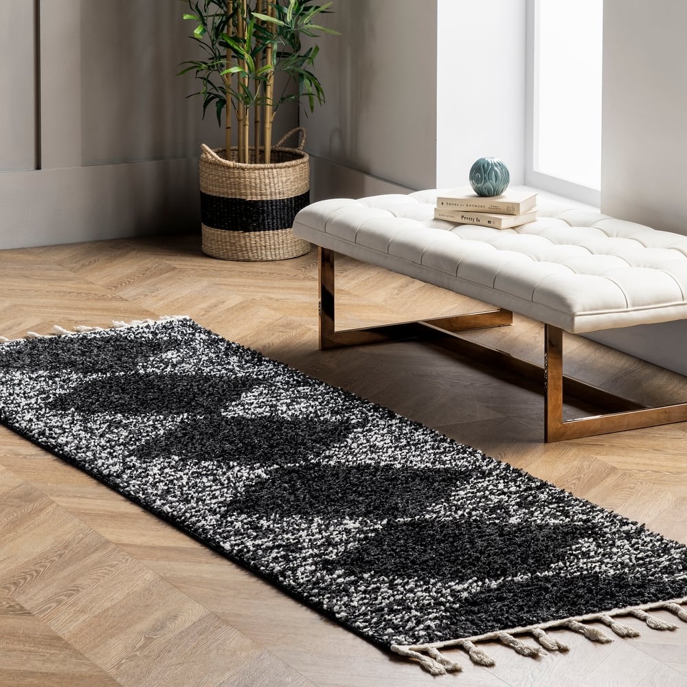 Nuloom Denton Diamond Shag Tassel Area Rug
