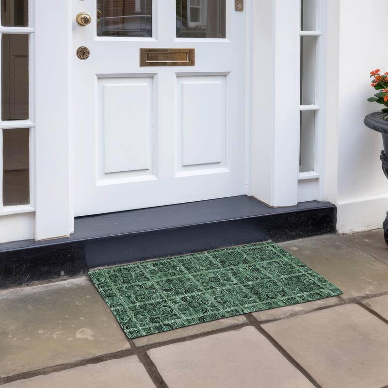 Machine Washable Indoor/ Outdoor Chantille Mosic Rug - Green - 1'8" x 2'6"