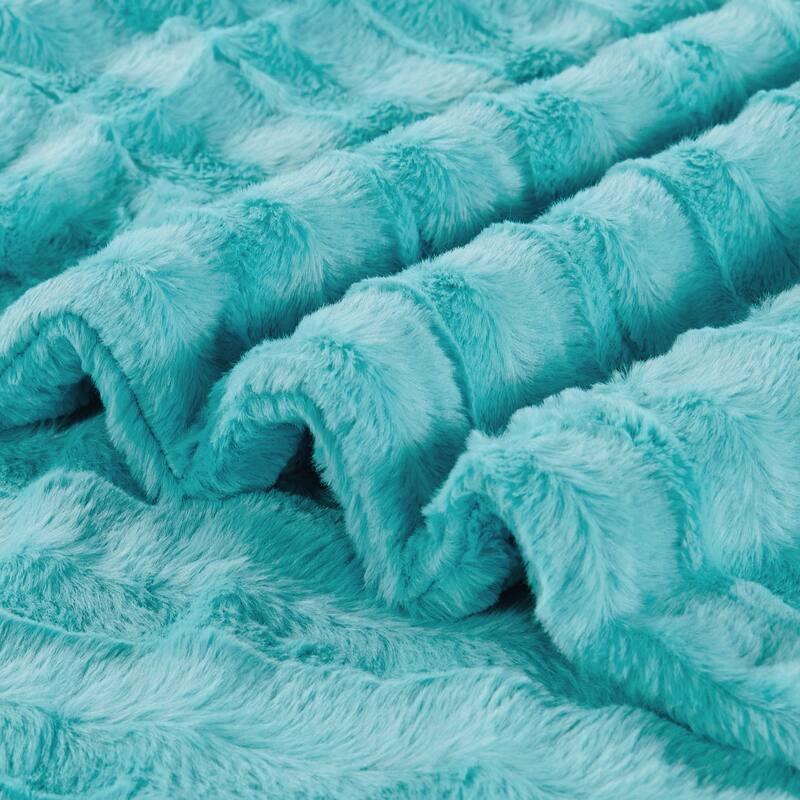 Oversized Derby Double Sided Fauxfur Throw