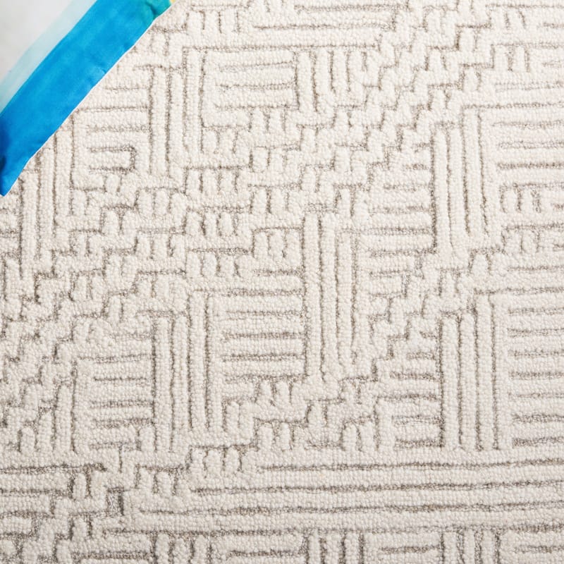 SAFAVIEH Handmade Harvest Niria Modern Contemporary Wool Rug