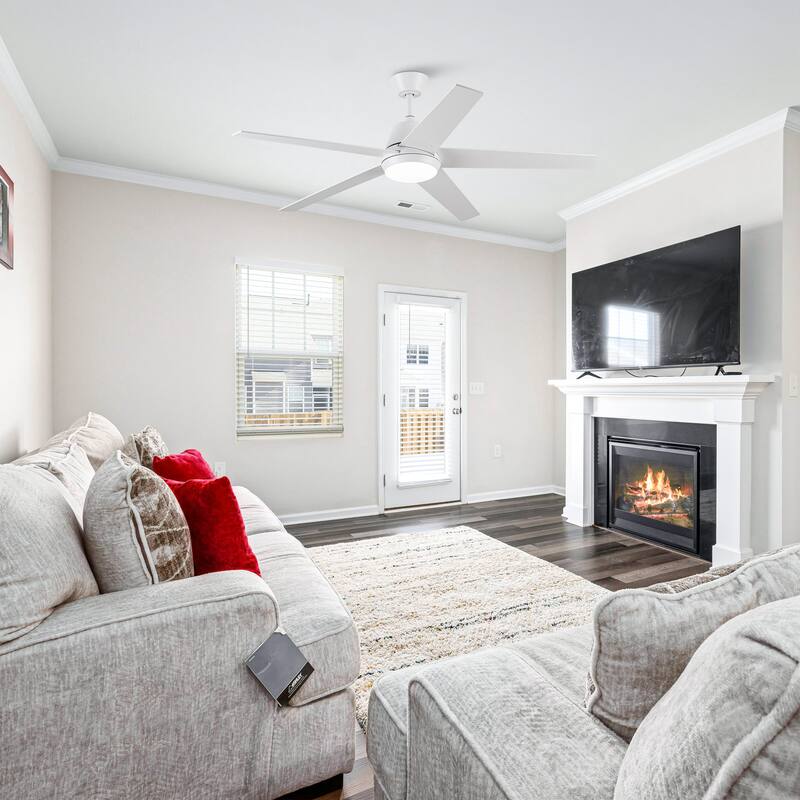 52-inch Modern Plywood 5-blade White Ceiling Fan with Light and Remote