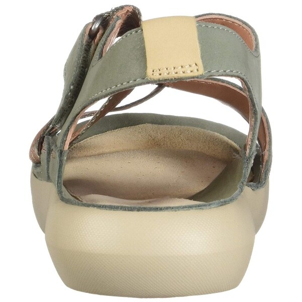 clarks tri clover sandals