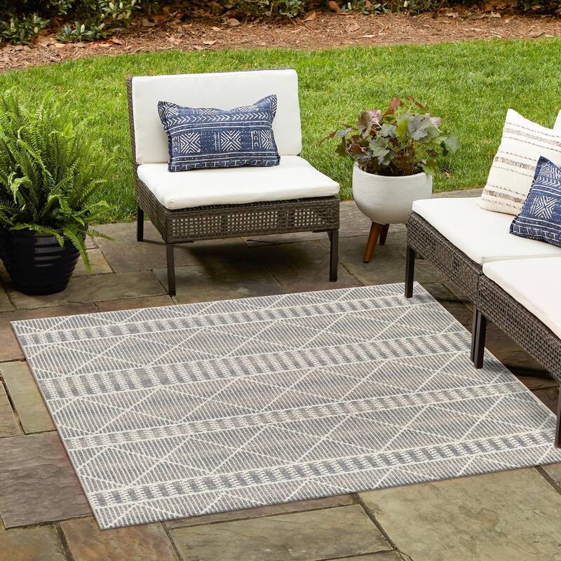 Outdoor Khence Collection Area Rug - Gray - 6' Square