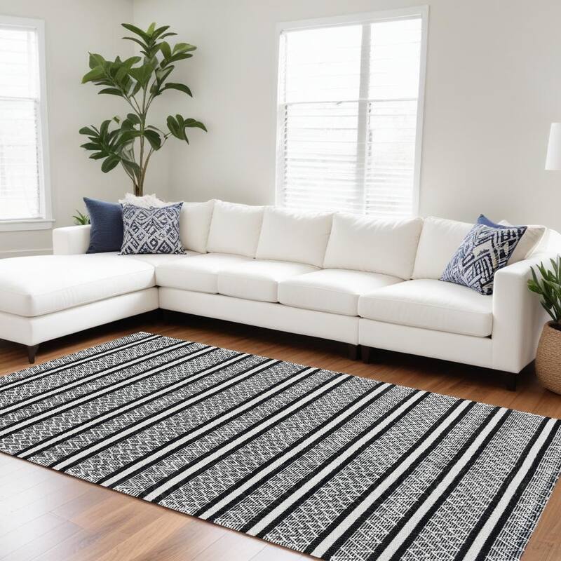 Coza Geometric Modern Low Pile Area Rug By HomeRoots - 8' X 10' - 8' X 10' - Black and White - Rectangle