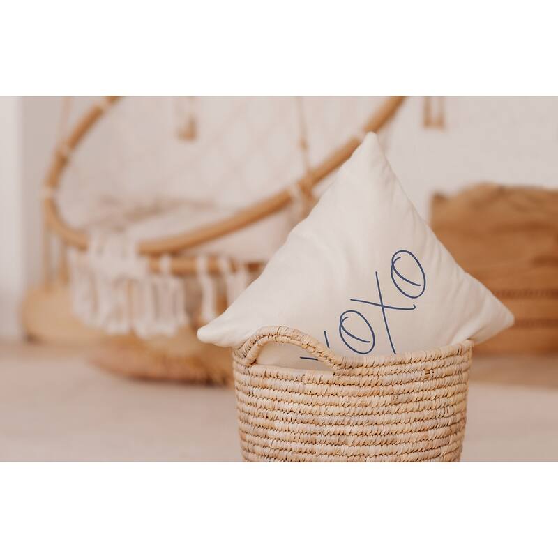 Modern XOXO Valentine's Day Decorative Indoor Pillow