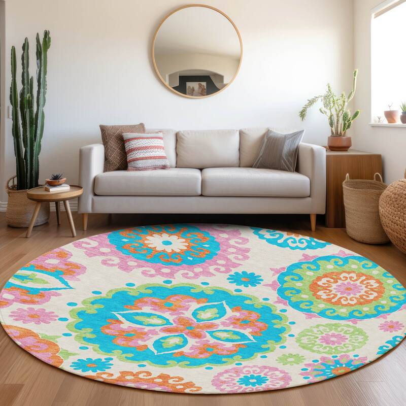 Machine Washable Indoor/ Outdoor Chantille Casual Medallion Rug