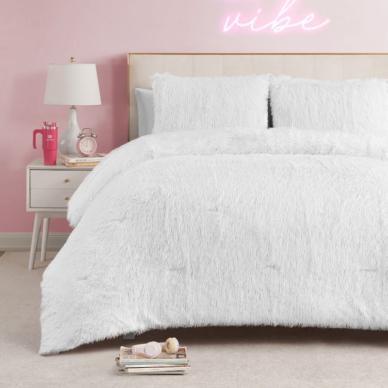 Juicy Couture Shaggy Comforter Sets with Shams - White - King