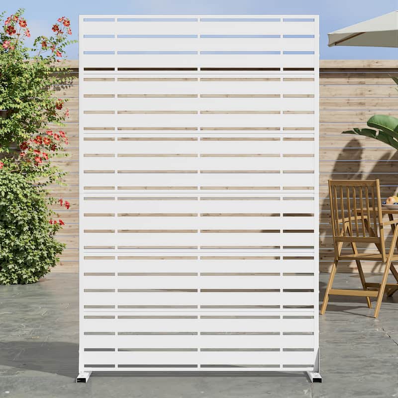 Dovelina 6ft.x 4ft. White Outdoor Freestanding Metal Privacy Screen Decorative Garden Fence - 72"x47"