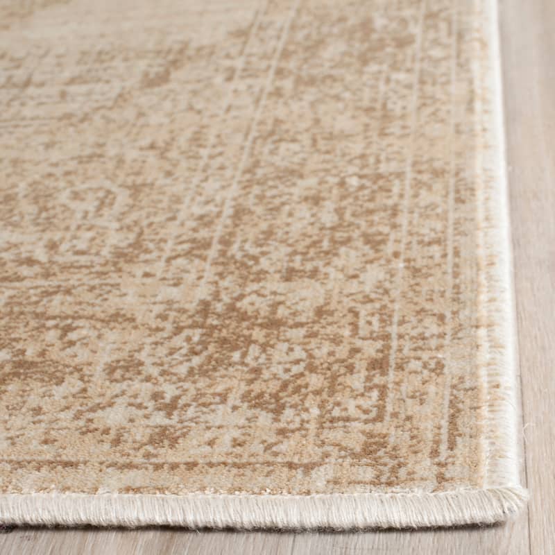 SAFAVIEH Vintage Battistina Oriental Distressed Viscose Rug
