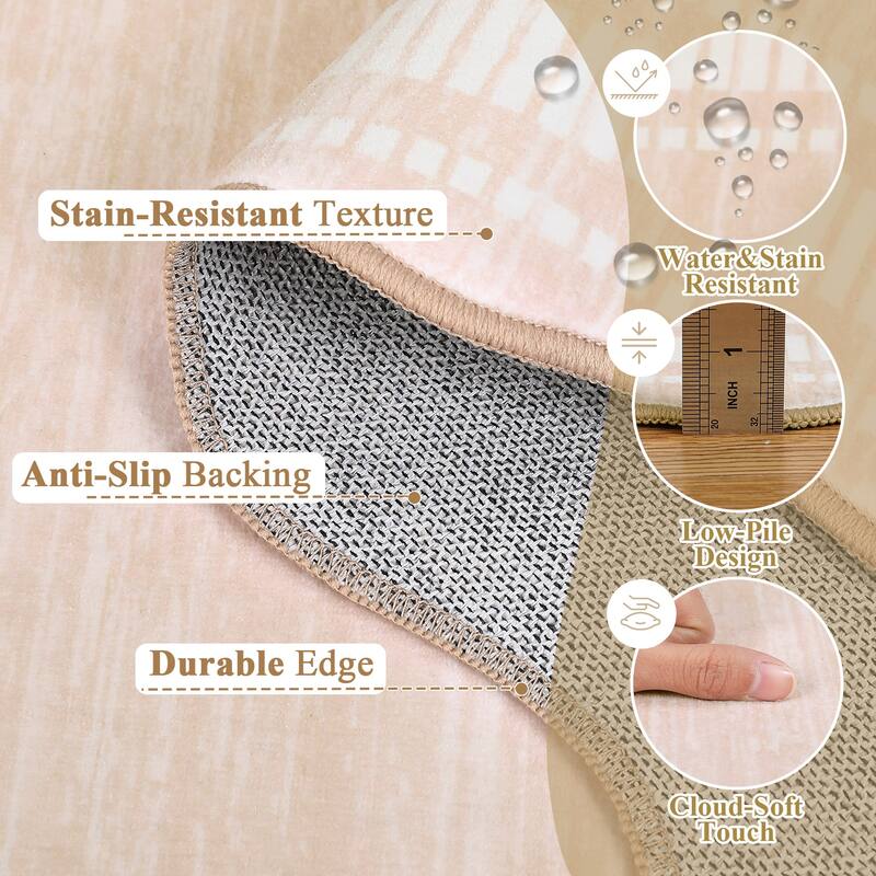 Garvee Scalloped Modern Bordered Area Rug