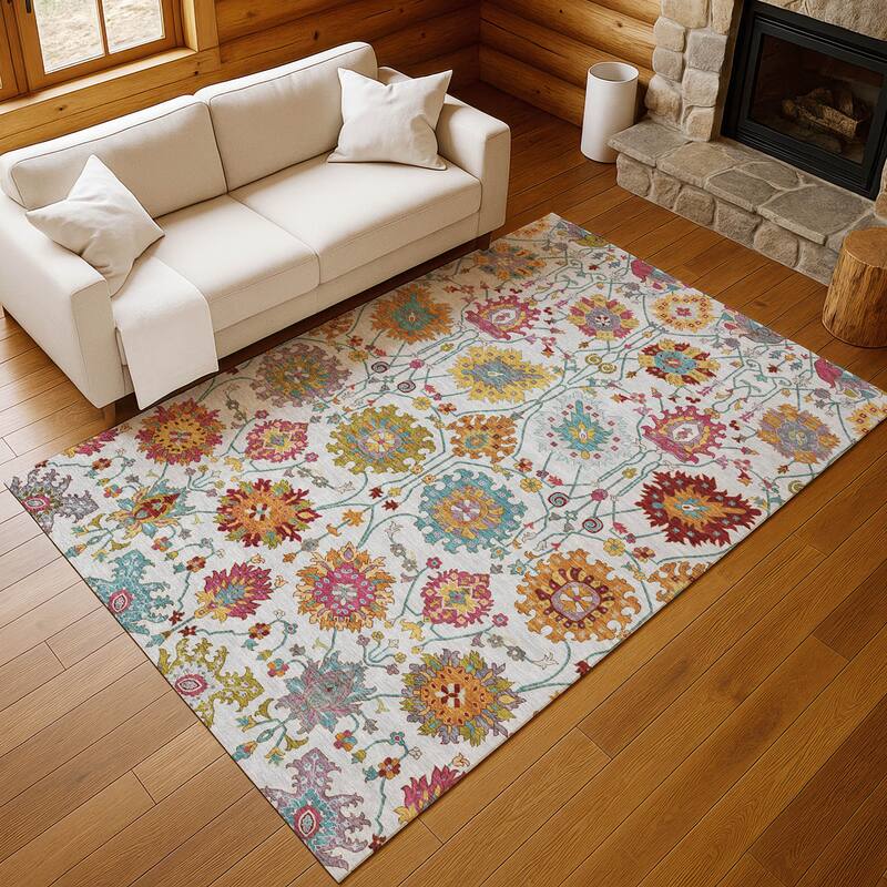 Machine Washable Indoor/ Outdoor Traditional Kashan Chantille Rug