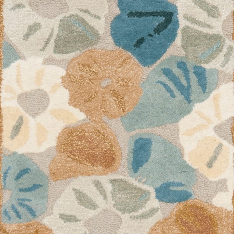 Martha Stewart by SAFAVIEH Poppy Field Wool/ Viscose Rug