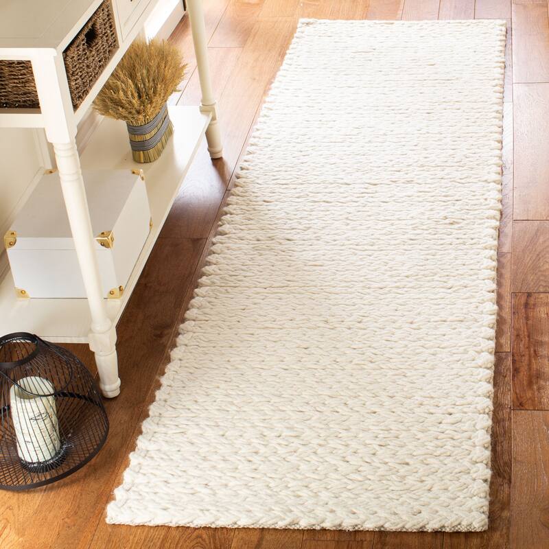 SAFAVIEH Handmade Natura Karolin Wool Rug - 2'3" x 8' Runner - Ivory