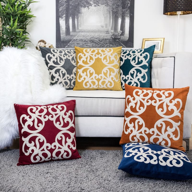 Vintage Vine Throw Pillow Set of 2, 20"x20" Polyester Velvet Cushion Covers with Hidden Zipper
