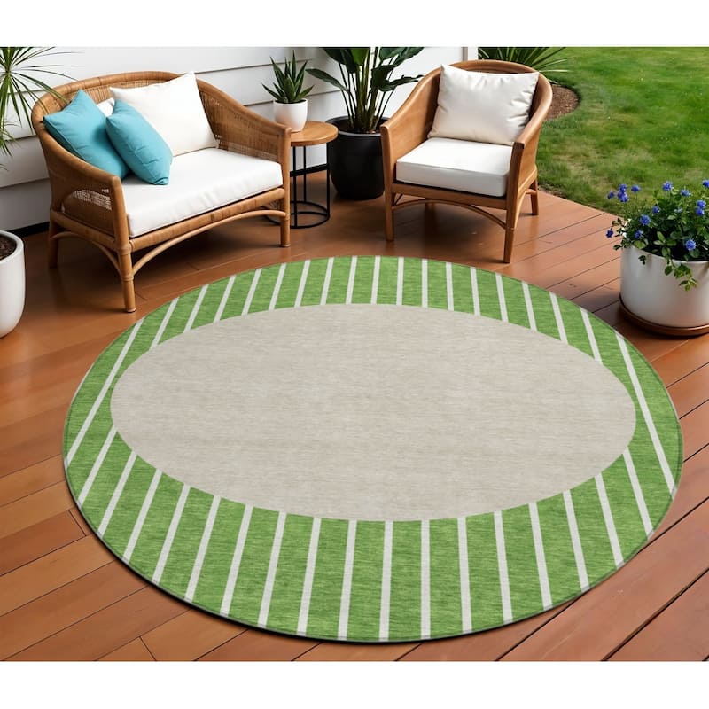 HomeRoots Striped Transitional Rectangle Outdoor Rug - 8' Round