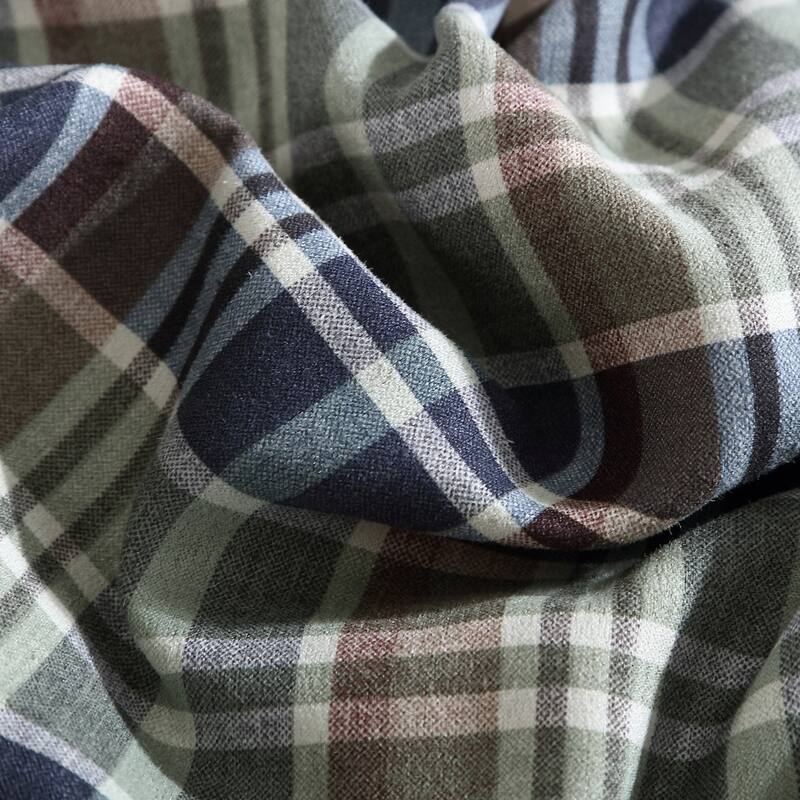 Eddie Bauer Rugged Plaid Down Alt Reversible Navy Comforter Set