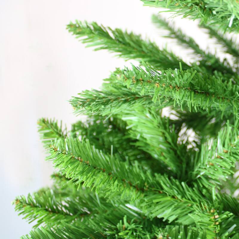 6FT Classic Pencil Christmas Tree, 72-Inch Classic Pencil-Shaped Christmas Tree Suitable For Christmas
