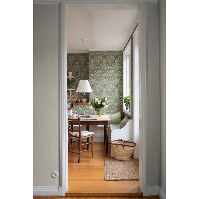 Spring Thicket Green Tulip Damask Wallpaper