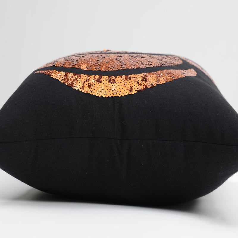 Pillow Perfect Indoor Decorative Halloween Throw Pillow