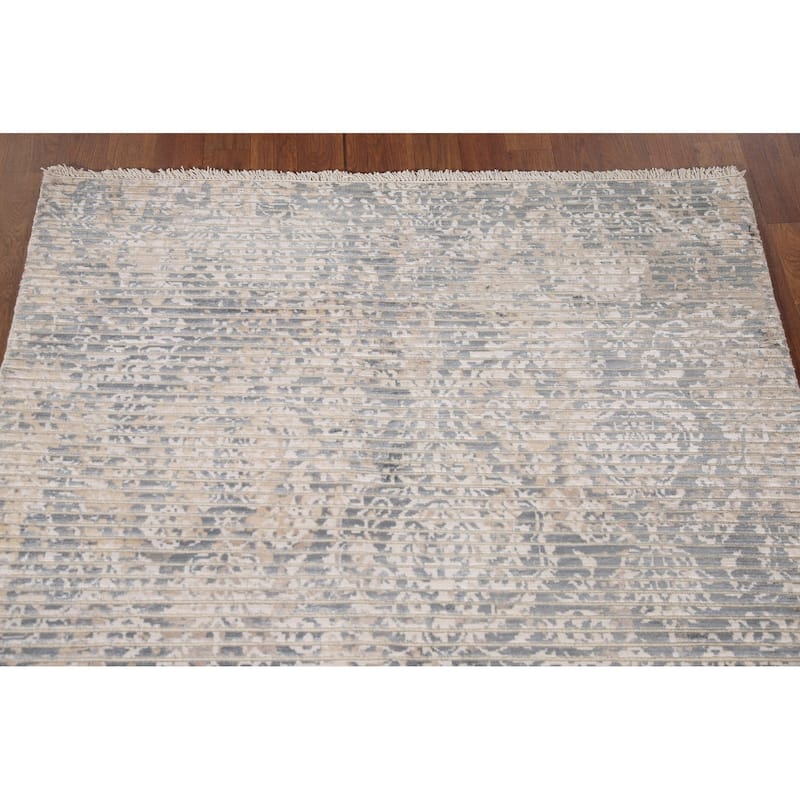 Abstract Oriental Accent Rug Handmade Wool Carpet - 3'11"x 5'8"