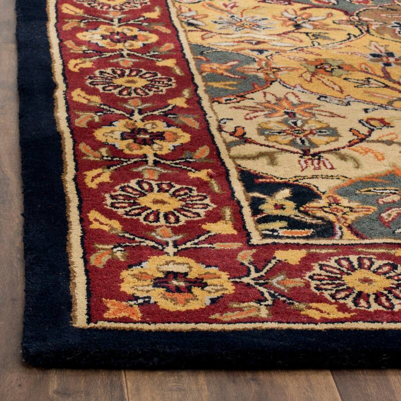 SAFAVIEH Handmade Heritage Square Knot Traditional Oriental Wool Rug