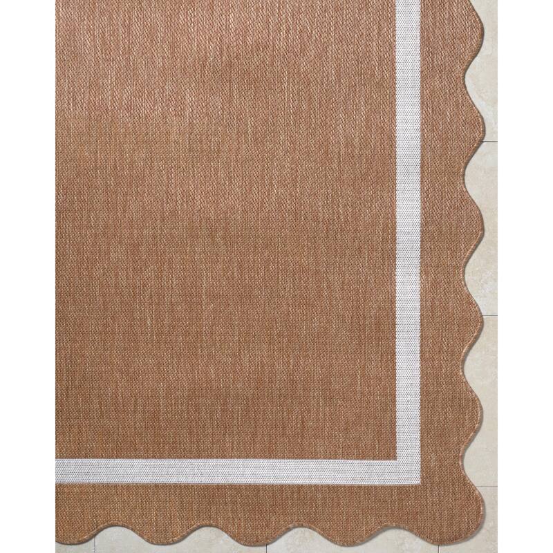 Livabliss Miami Beach Traditional Indoor / Outdoor Area Rug